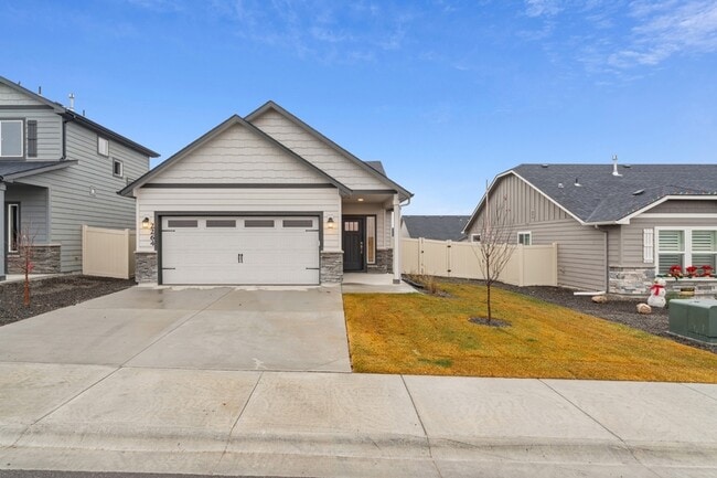 Building Photo - 2264 E Misty Fls St