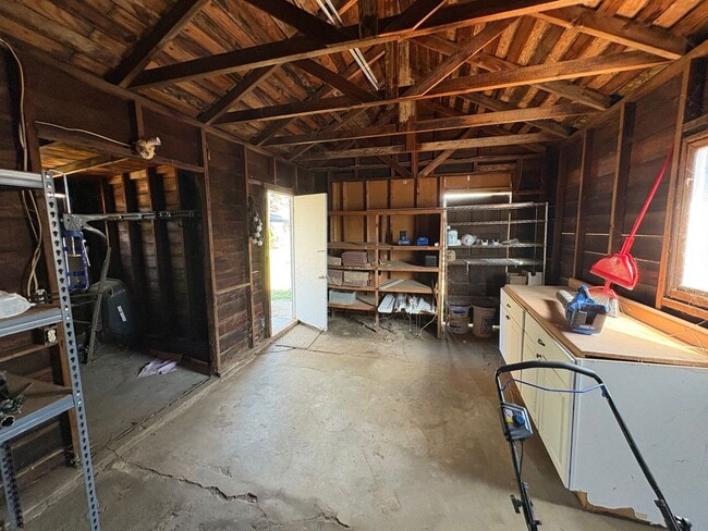Photo - Beautiful 2 Story, pet friendly home Rent Ready!