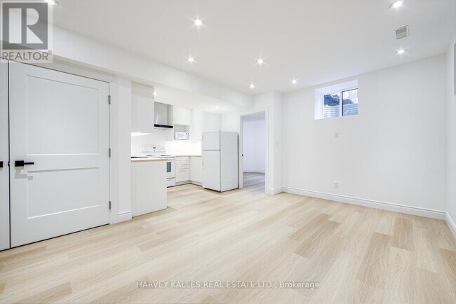 Photo - 33 Parkview Gardens