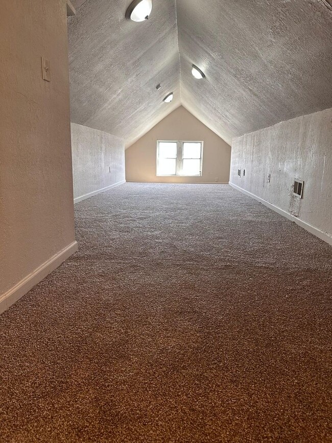 Photo - 4 bedroom 2 bath