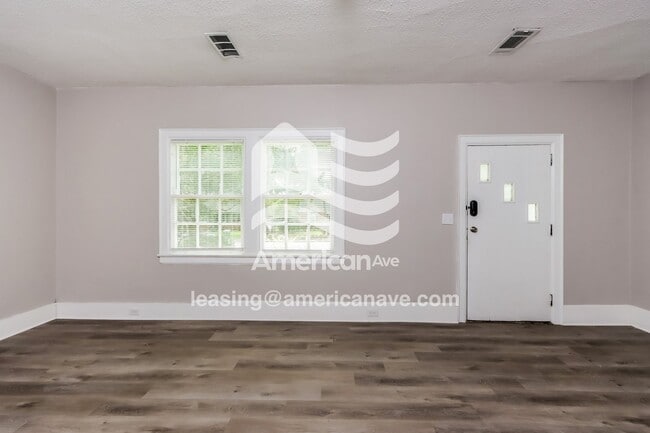 Photo - 3381 Wilmington Rd
