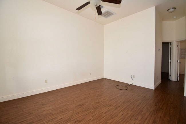 Photo - Pine Grove Apartments Unit 923 S. Barnett Springs St.