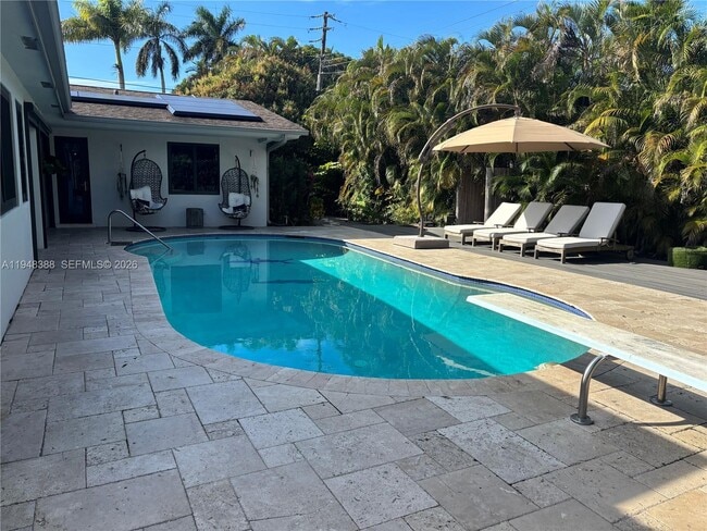 Building Photo - 7261 NW 6th Ct