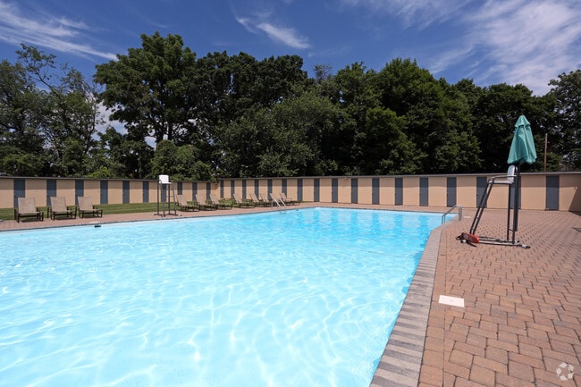 Pool - Penn Crest Apartments