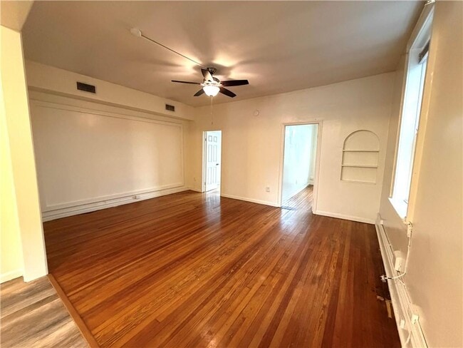 Photo - 90-16 Rockaway Beach Blvd Unit 1