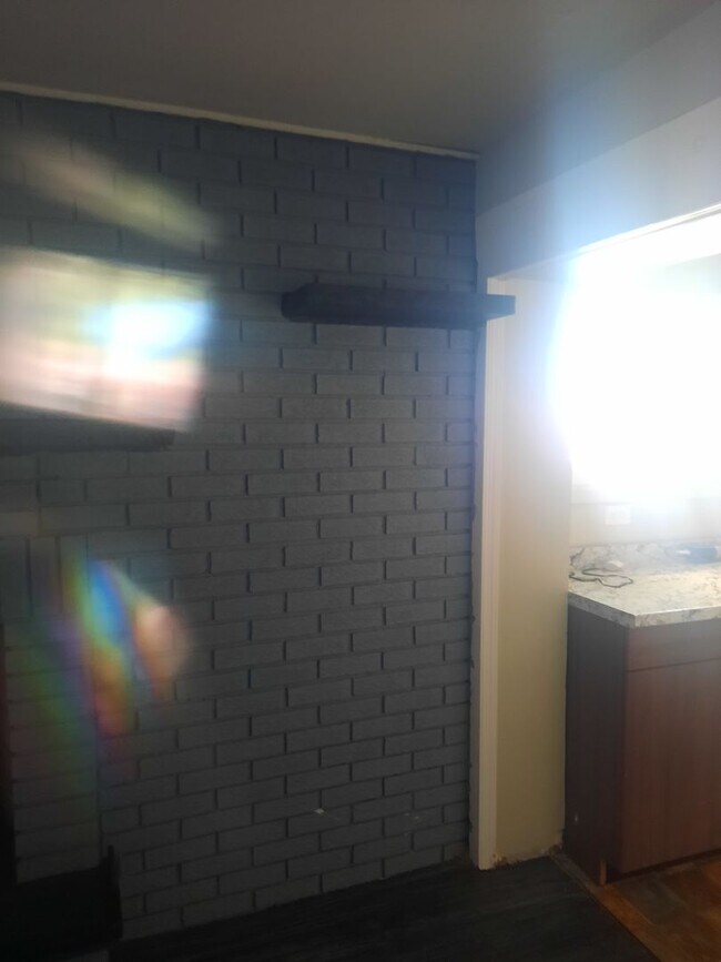 Photo - Studio apt for rent