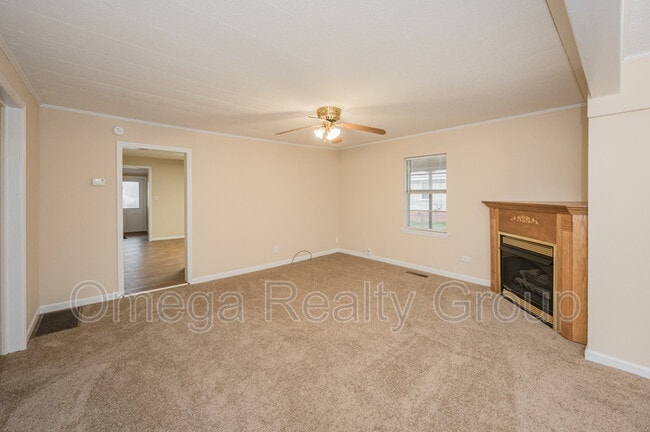 Photo - 1586 Arcade Terrace