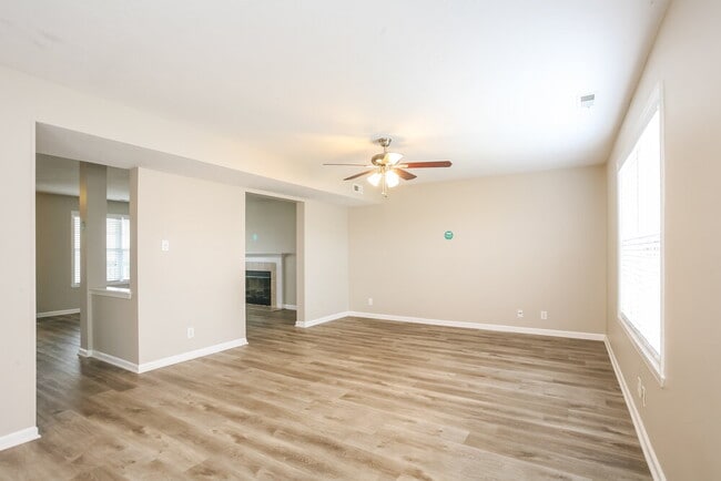 Photo - 8538 Baypointe Dr