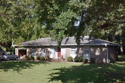 Photo - 1005 Longview Dr