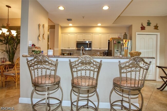 Photo - 8076 Queen Palm Ln Unit 416