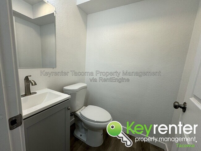 15911 18th Ave Ct E