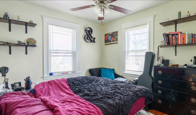8 Niles St Unit 1