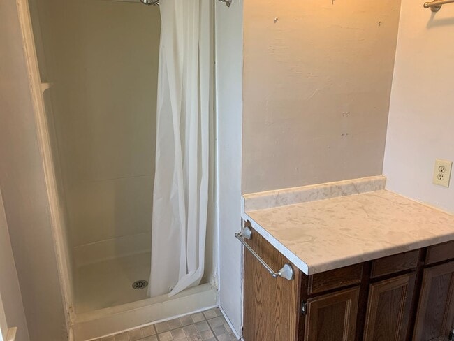 Photo - 841-841 Milton Ave Unit 839 - Lower