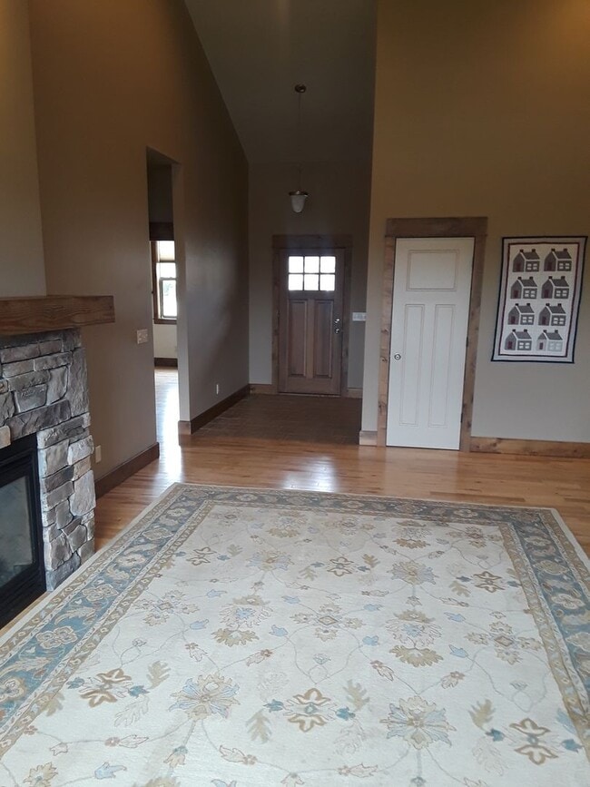 Photo - 3114 Madrona Ln