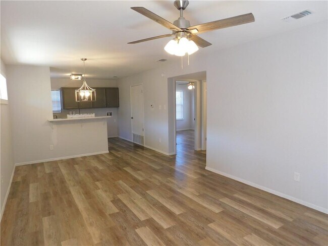 Photo - 305 Blackson Ave