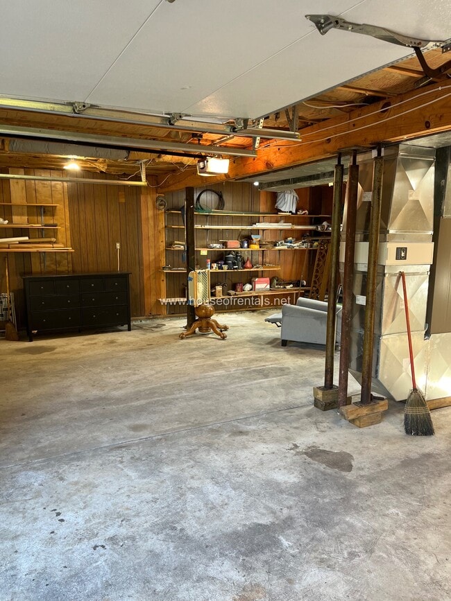 1609 W Grand Ave House House Rental in Carterville, IL