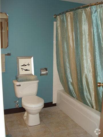 Two bedroom bathroom