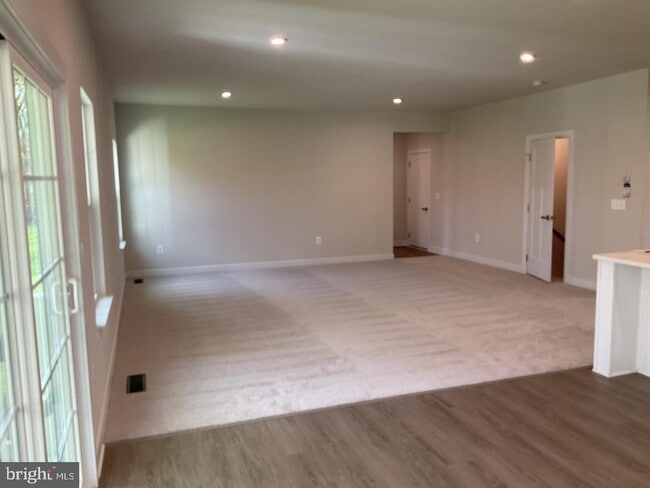 Photo - 117 Mountain Path Ln