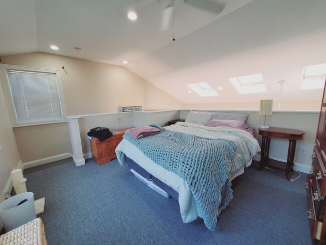 Photo - 37 Cowan Ave Unit 2