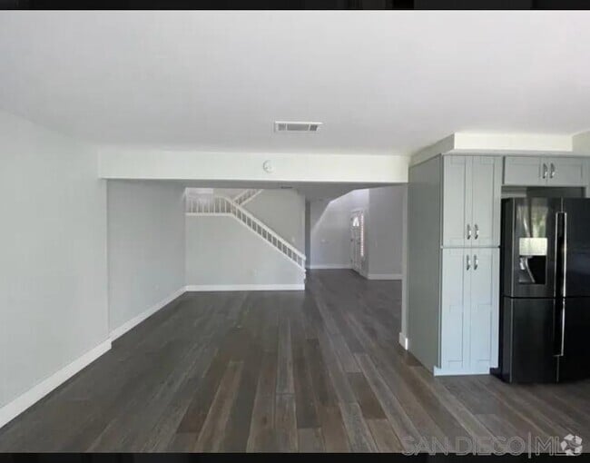 Building Photo - 2096 Northshore Dr Rental