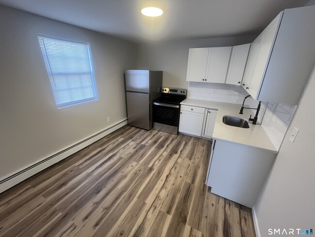 Photo - 209 Peck Ave Unit 3