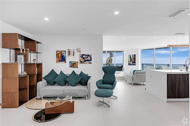 Building Photo - 488 NE 18th St Rental