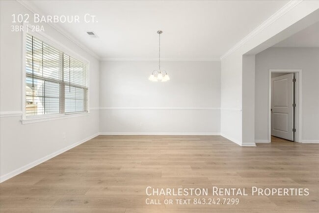 Photo - 102 Barbour Ct