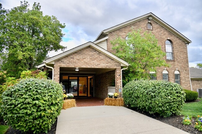 Building Photo - WoodSpring Rental