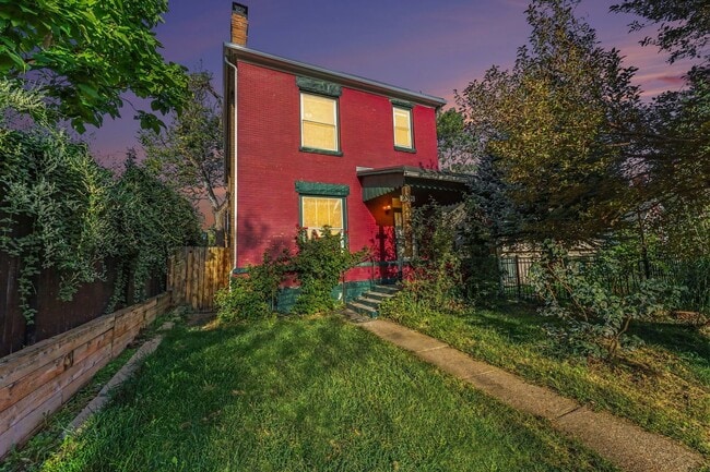 2315 Franklin St