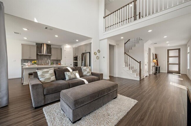 Photo - 256 Comfort Maple Ln