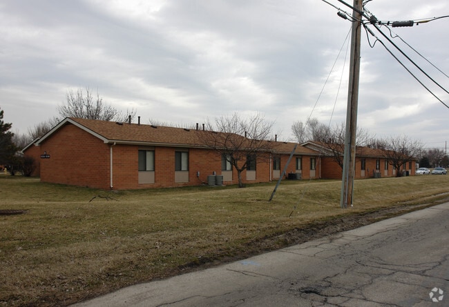 Photo - Charles Crest Apartments