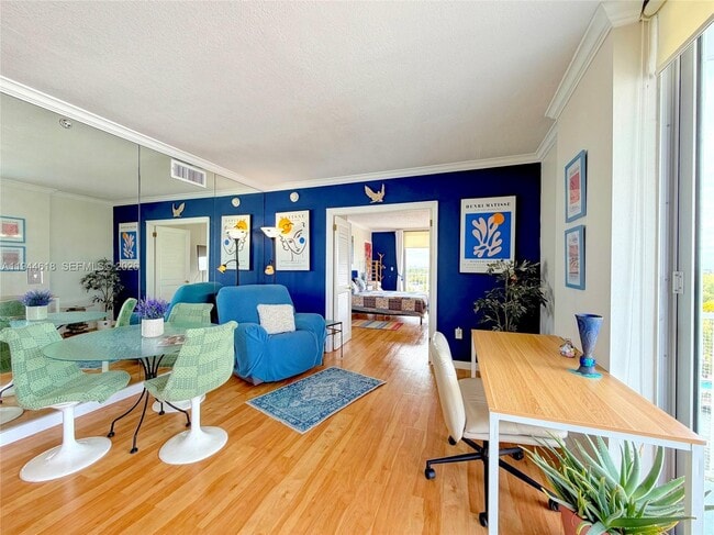 Photo - 2829 Indian Creek Dr Unit 901