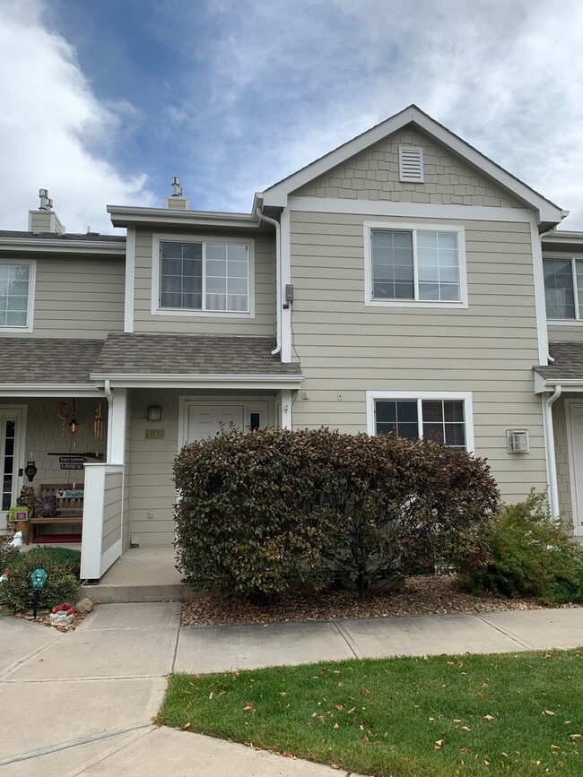 Photo - Beautiful 2 Bedroom, 2.5 Bath Townhome for Rent in Loveland!