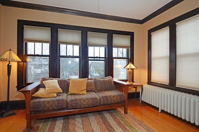 Building Photo - Charming, Fully Furnished 2BR Condo – All Utilities Included!