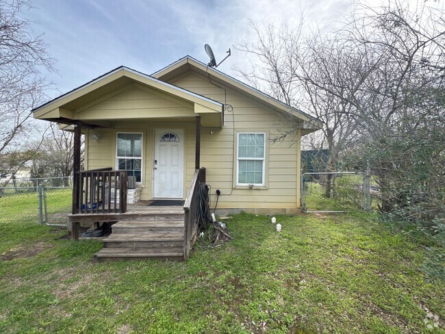 Building Photo - Updated 1 Bed 1 Bath Home - CLOSE TO DENTO...