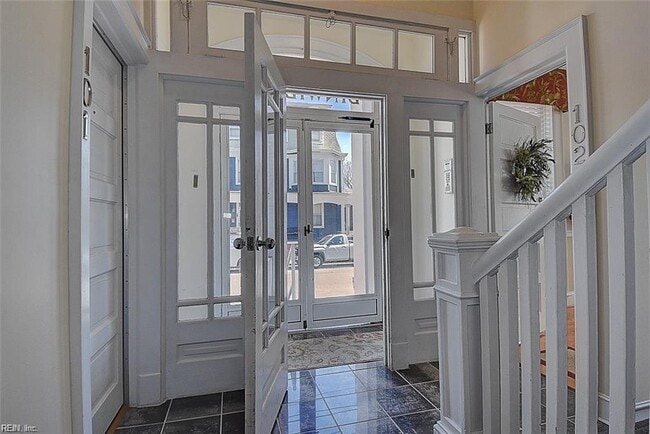 Photo - 448 Dinwiddie St Unit 102