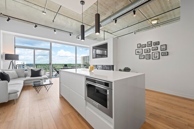 Photo - 350 N Main St Unit 716