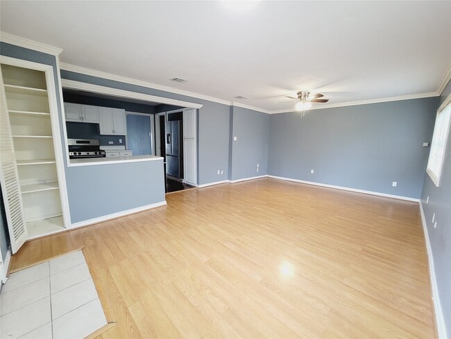 Photo - 7535 Thurow St