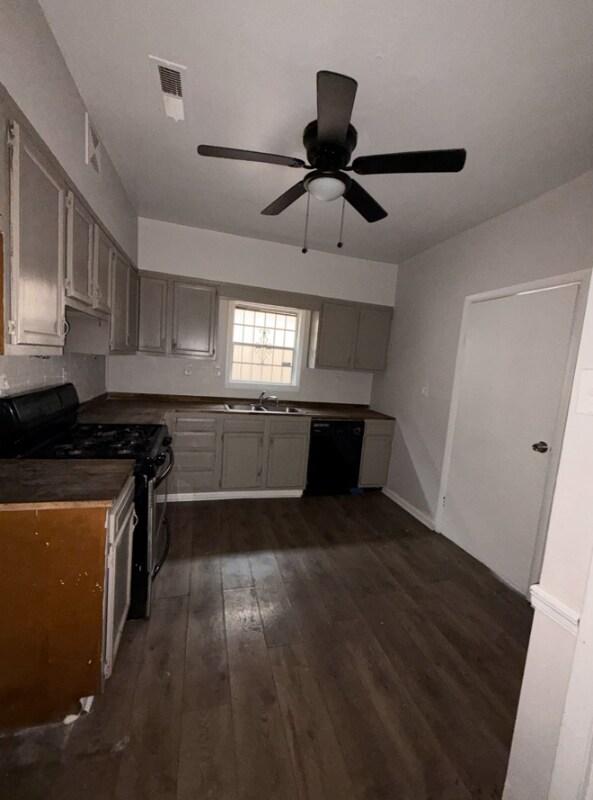 Photo - 12 4th Ave S