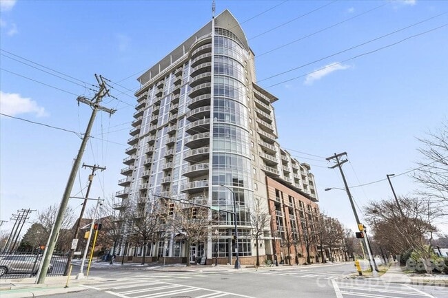 Building Photo - 505 E 6th St Unit 814