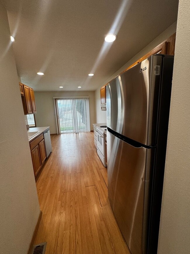 Building Photo - Waterfront Duplex for Rent!!