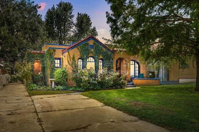 Building Photo - 2854 NW 19th St
