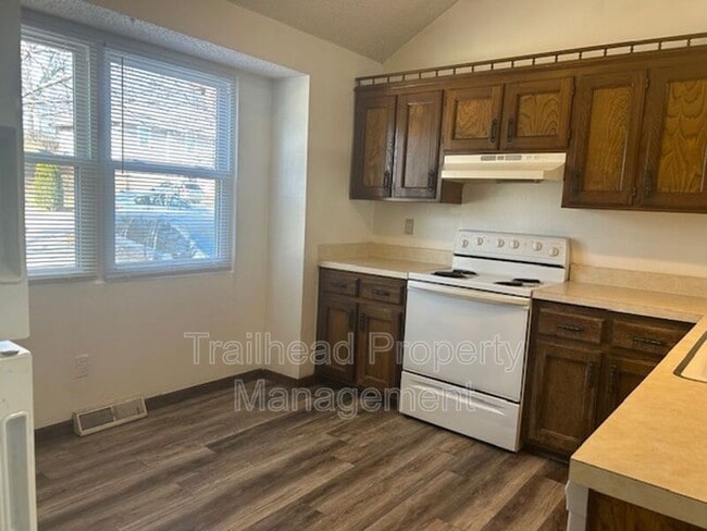 Photo - 8307 Woodson Dr