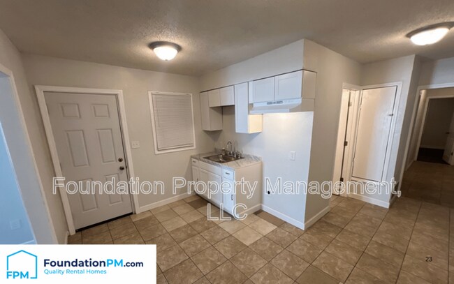 Photo - 2775 Waverly Ave