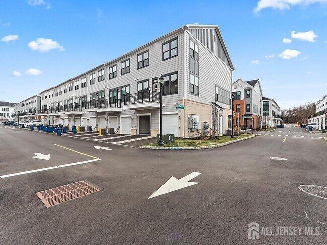 Photo - 715 Parker Blvd