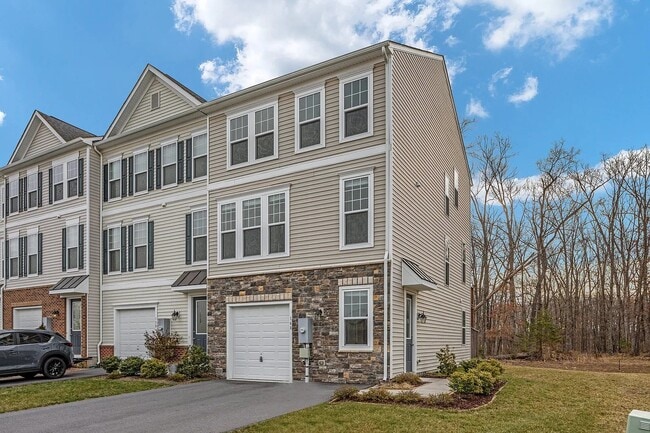 Photo - 148 Solara Dr