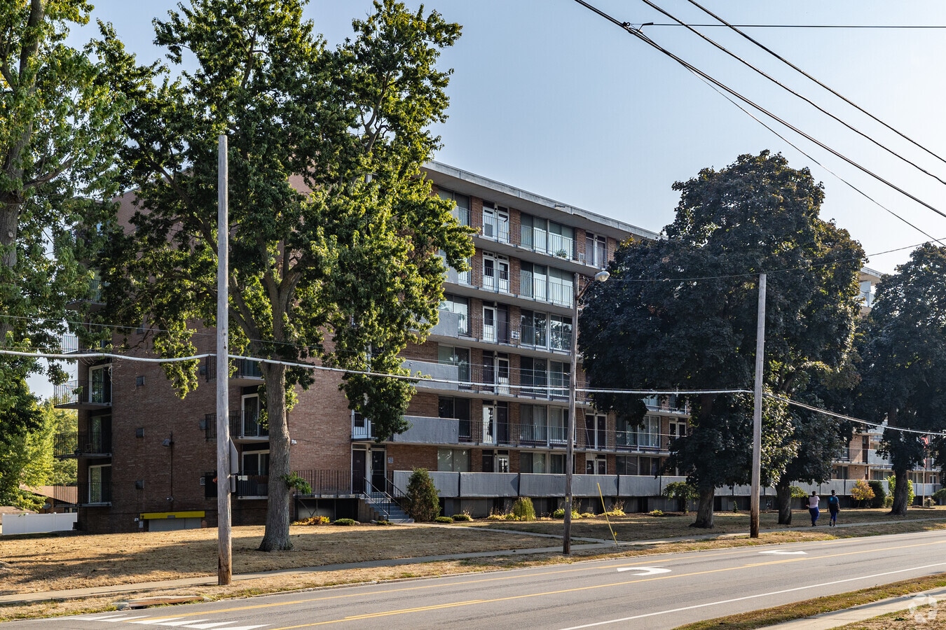 Seven Stories East Condominiums - Seven Stories East Condominiums