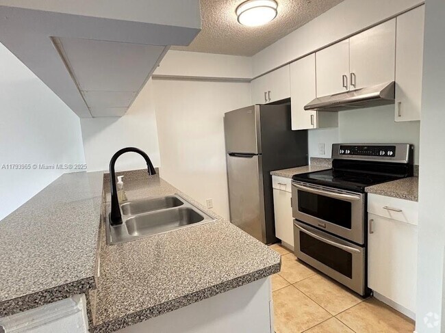 Building Photo - 420 S Park Rd Rental
