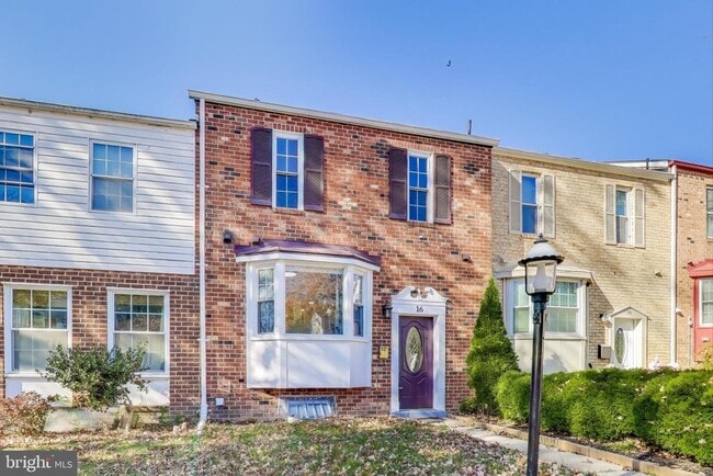 Building Photo - 16 Orchard Dr Rental