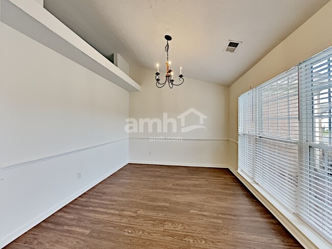 Photo - 2336 Hockett Dr